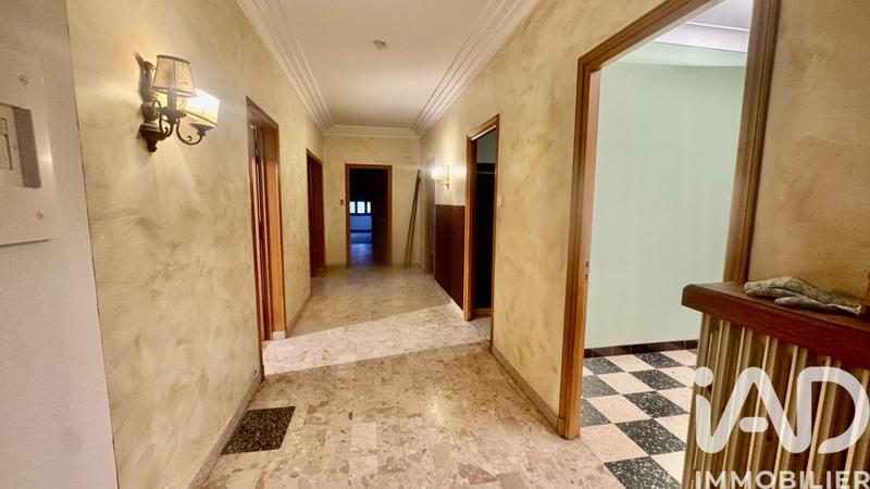 Maison de maîtres - 402 m² - 13 pièces