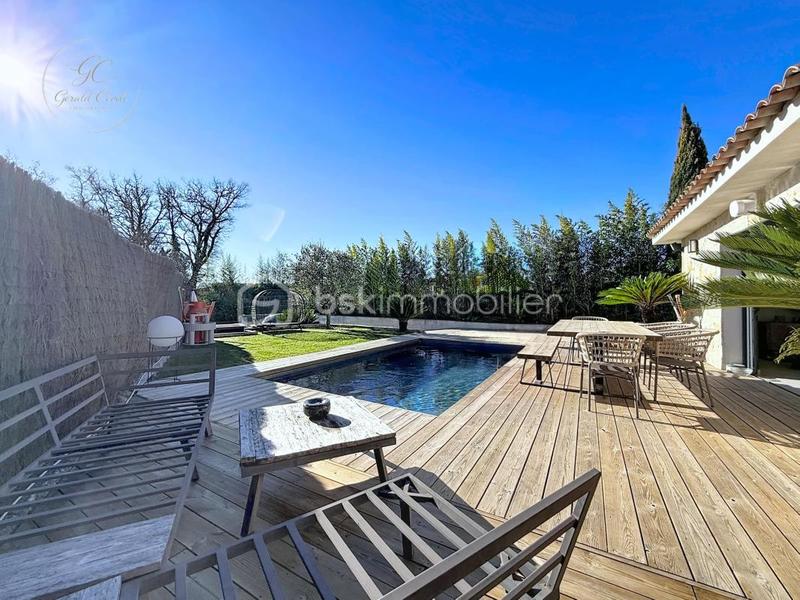 Maison - 101 m² - 4 pièces