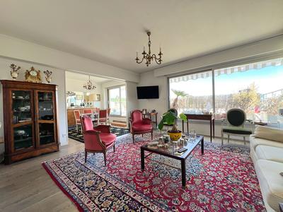 Appartement - 115 m² - 5 pièces