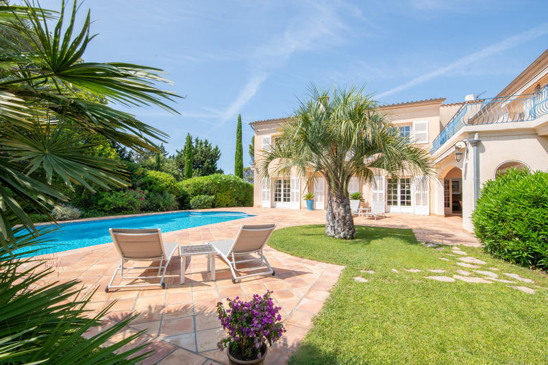 Villa - 350 m² - 8 pièces