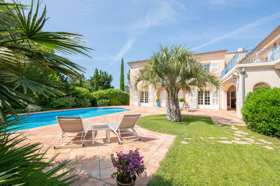 Villa - 350 m² - 8 pièces