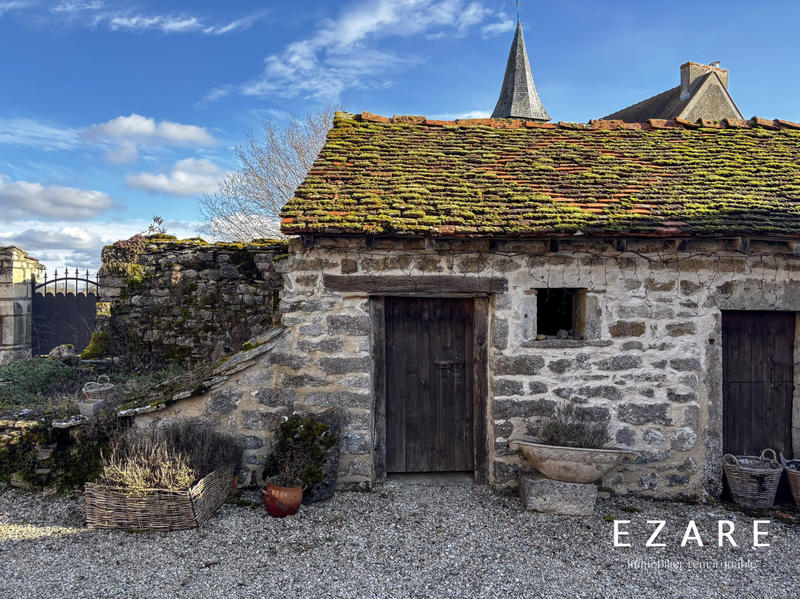 Maison - 380 m² - 11 pièces