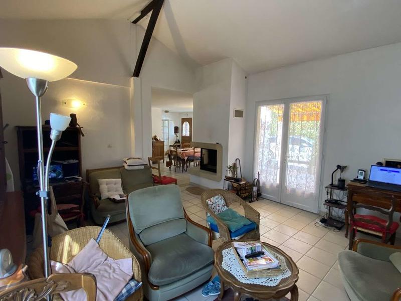 Maison - 198 m² - 8 pièces