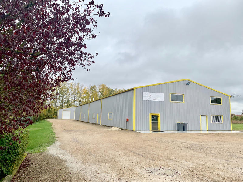 Local commercial - 1 170 m² - 7 pièces