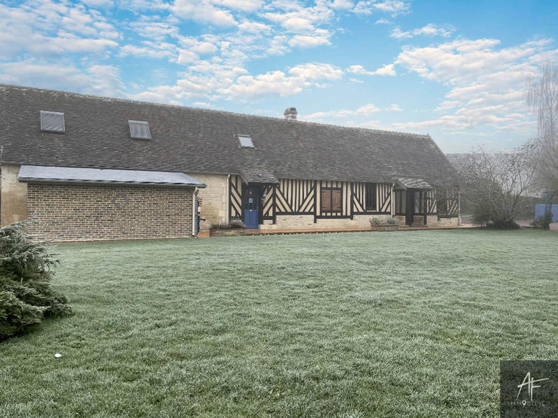 Maison - 210 m² - 8 pièces