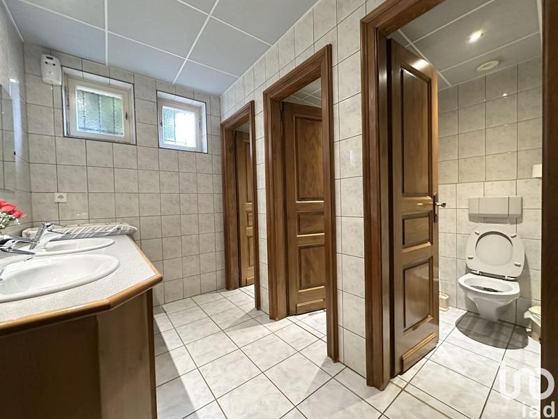 Local commercial - 759 m²