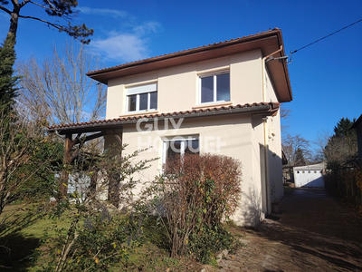 Maison - 102 m² - 4 pièces
