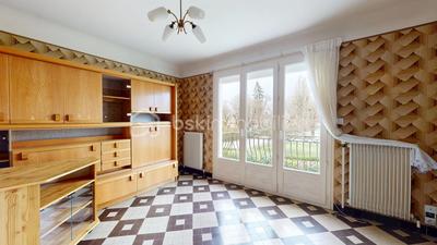 Maison - 86 m² - 5 pièces