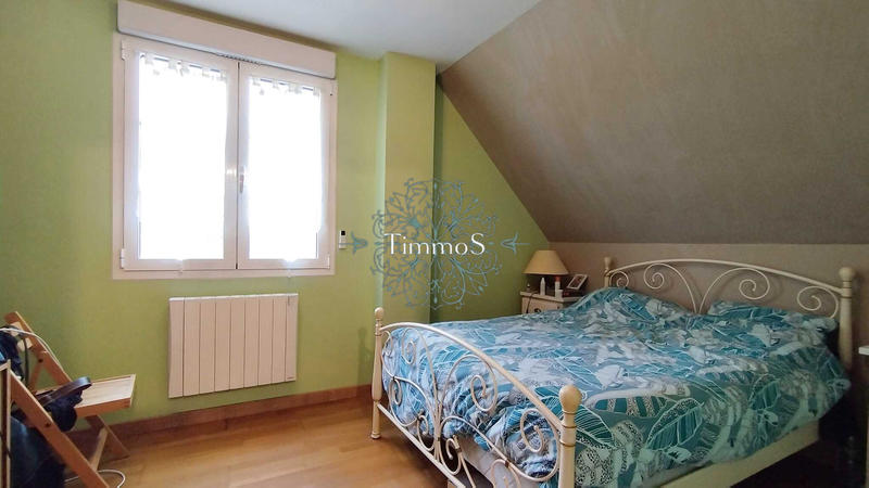 Maison - 101 m² - 6 pièces