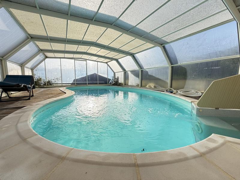 Maison - 153 m² - 10 pièces