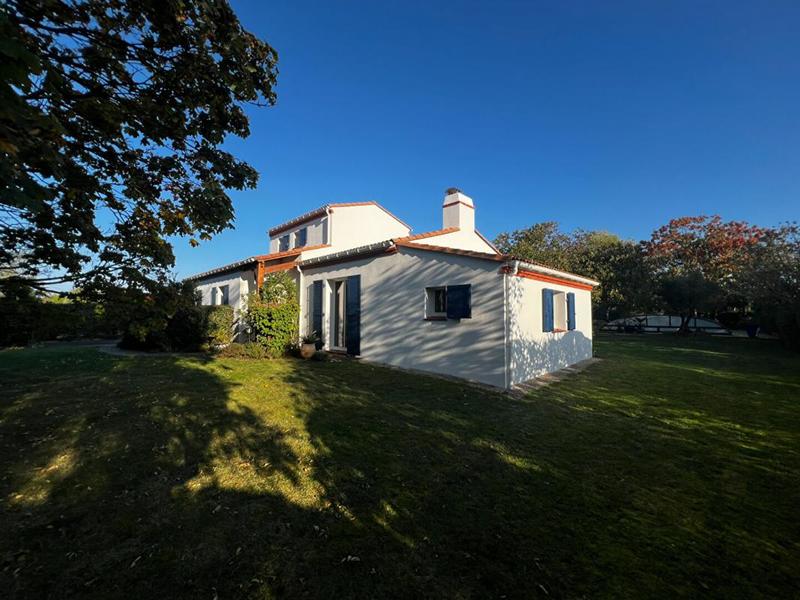 Maison - 142 m² - 6 pièces