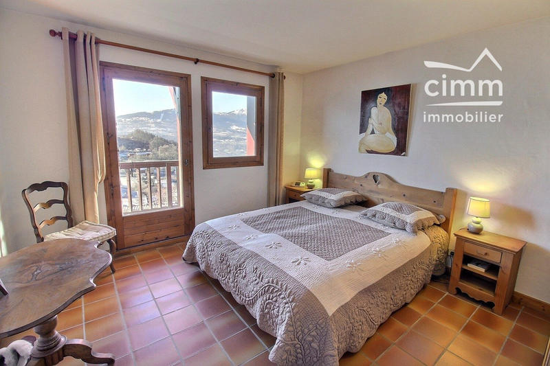 Châlet - 225 m² - 6 pièces