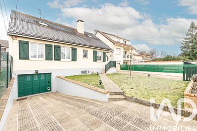 Maison - 160 m² - 8 pièces