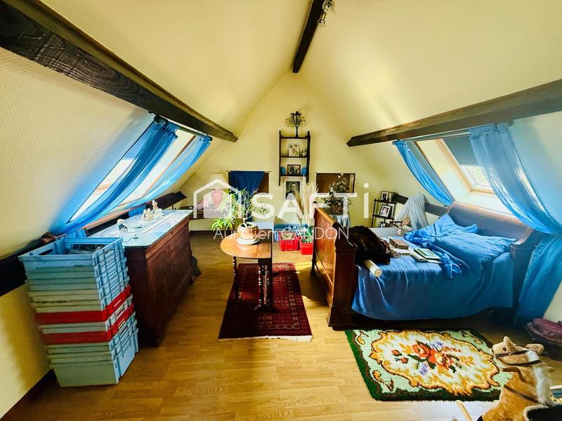 Maison - 238 m² - 9 pièces