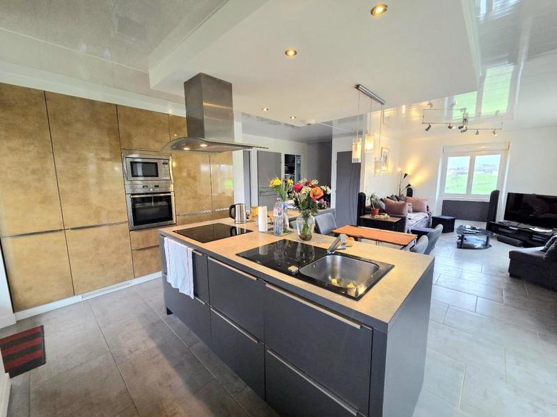 Maison - 169 m² - 6 pièces