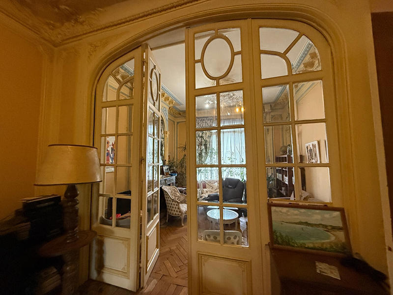 Maison - 337 m² - 8 pièces