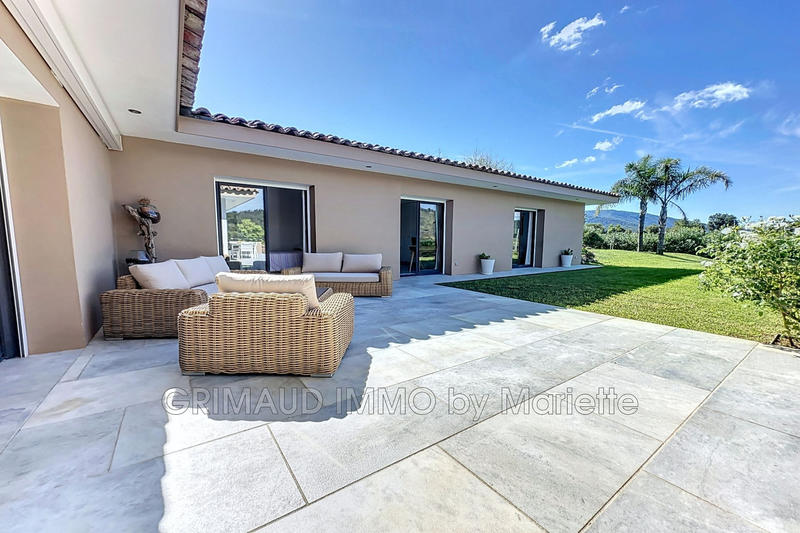 Villa - 180 m² - 6 pièces