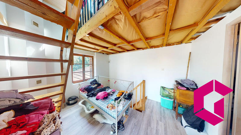 Maison - 95 m² - 3 pièces