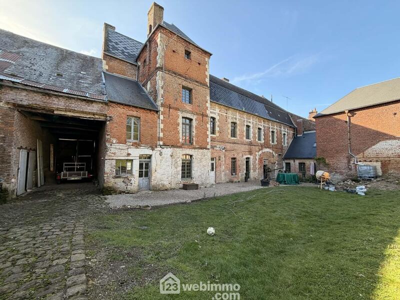 Immeuble - 714 m² - 27 pièces