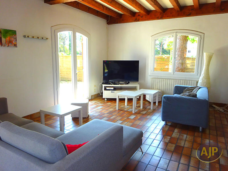 Maison - 230 m² - 7 pièces