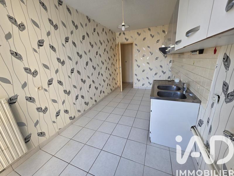 Appartement - 80 m² - 3 pièces