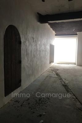 Local commercial - 590 000 m²