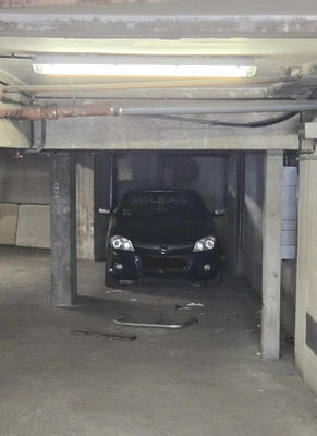 Parking / Garage
