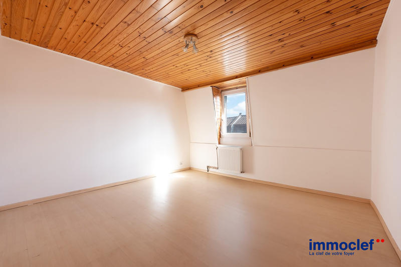 Maison - 98 m² - 4 pièces