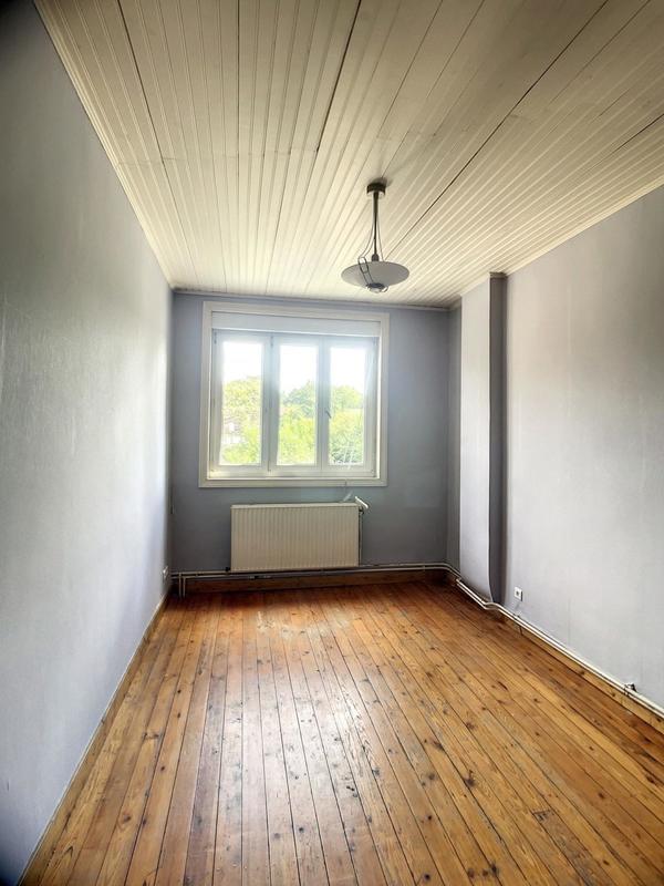 Maison - 250 m² - 9 pièces