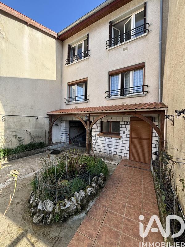 Maison de village - 115 m² - 5 pièces