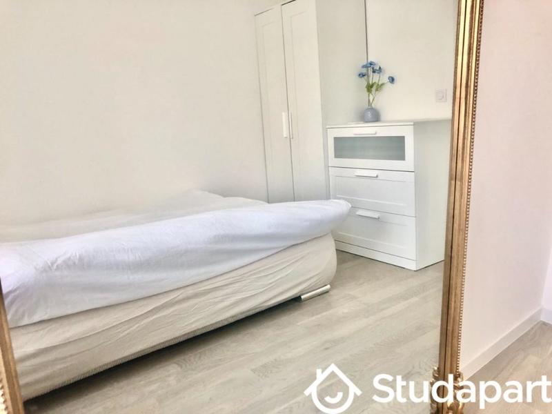 Chambre - 10 m² - 1 pièce