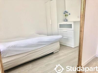 Chambre - 10 m² - 1 pièce