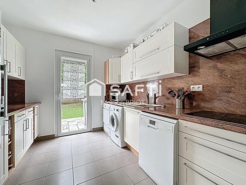 Maison - 100 m² - 6 pièces