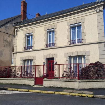 Maison de ville - 230 m² - 7 pièces