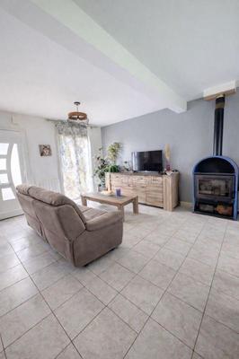 Propriété - 80 m² - 5 pièces