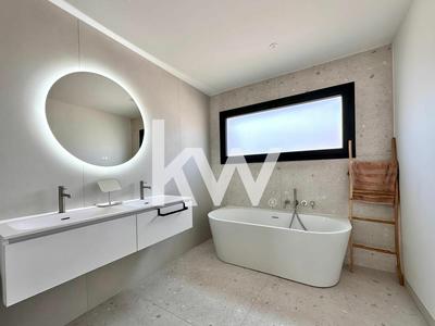 Maison - 176 m² - 5 pièces