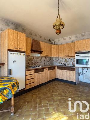 Maison - 230 m² - 6 pièces