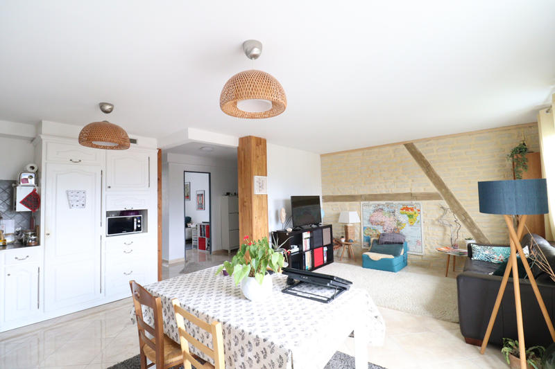 Appartement - 65 m² - 4 pièces