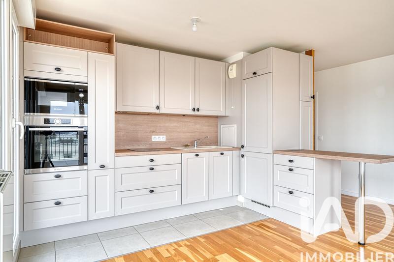 Appartement - 97 m² - 5 pièces