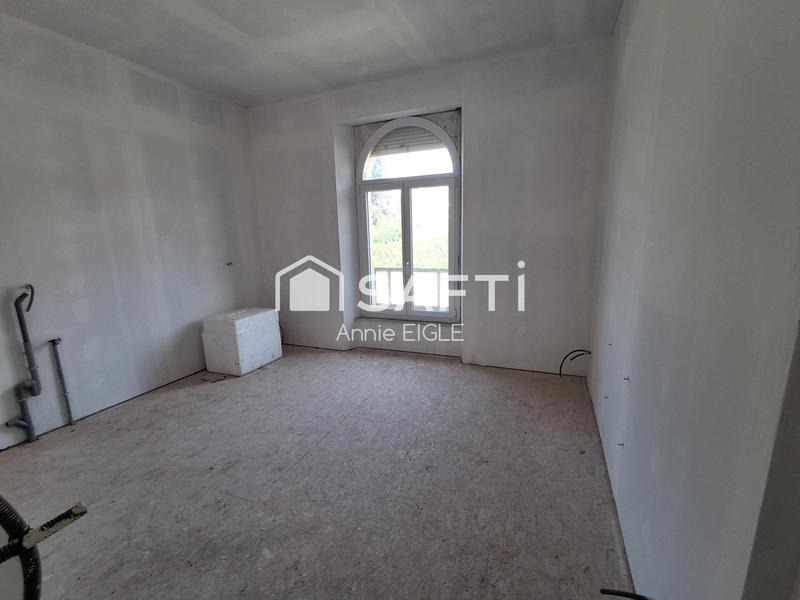 Maison - 260 m² - 9 pièces