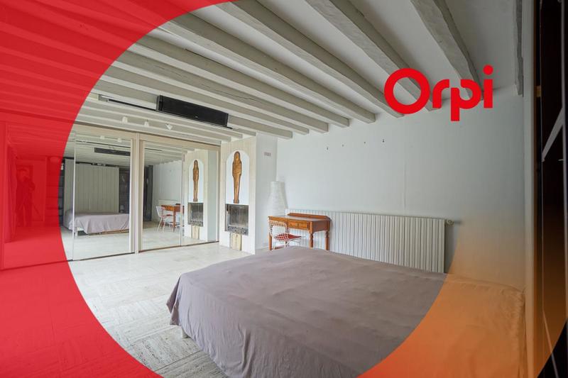 Maison - 230 m² - 7 pièces