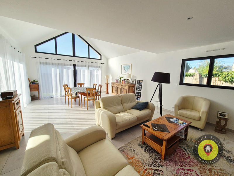 Maison - 141 m² - 6 pièces