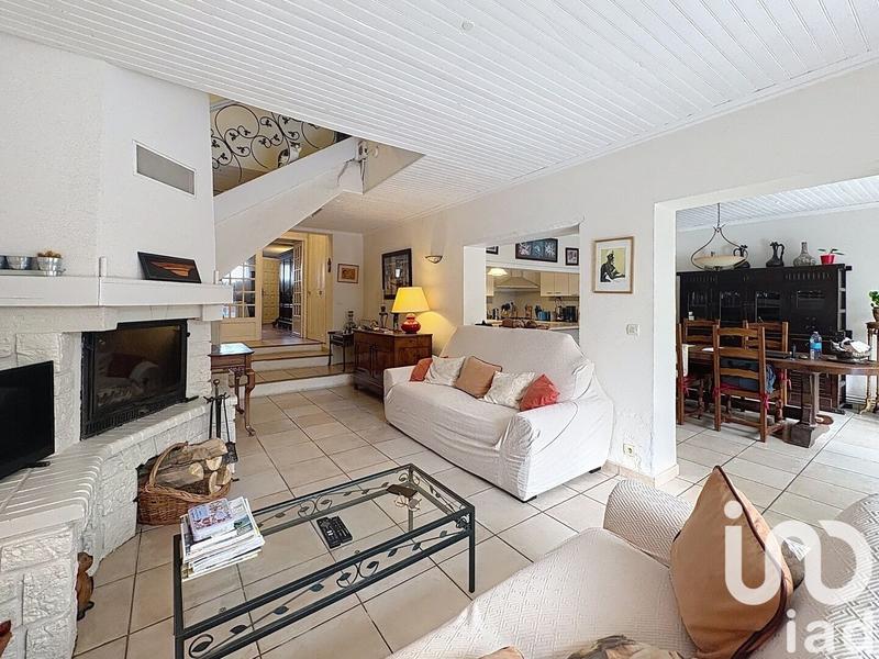 Maison - 195 m² - 5 pièces