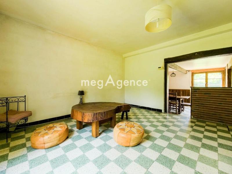 Maison - 140 m² - 7 pièces