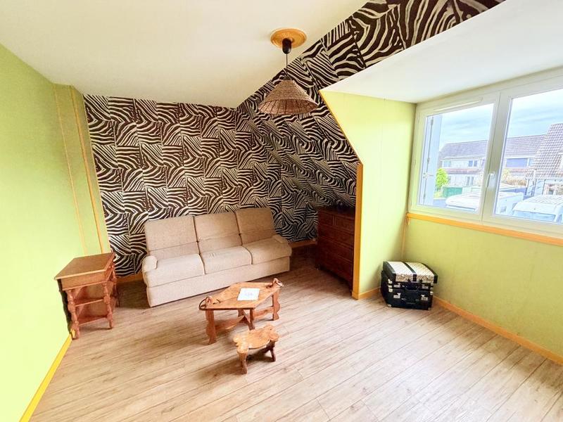 Maison - 94 m² - 5 pièces