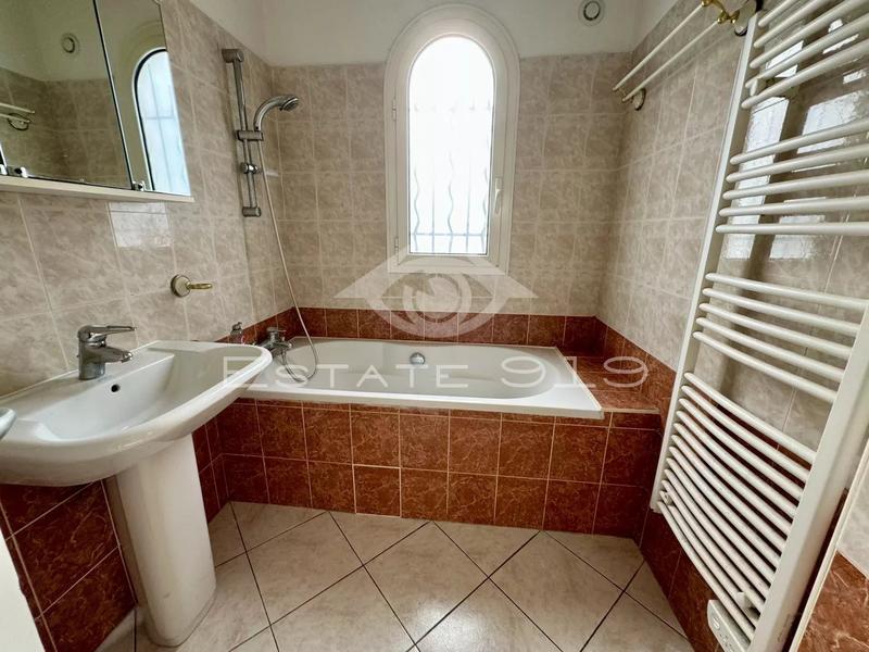 Appartement - 103 m² - 4 pièces