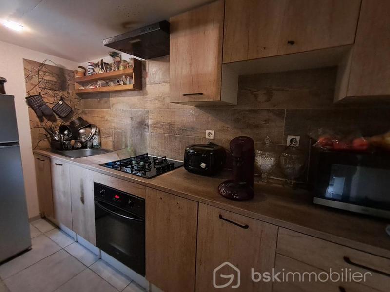 Maison traditionnelle - 213 m² - 12 pièces