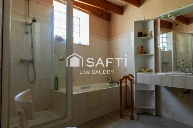 Maison - 180 m² - 7 pièces