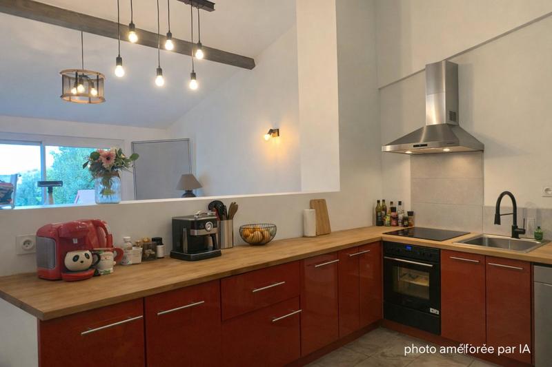 Maison - 98 m² - 4 pièces