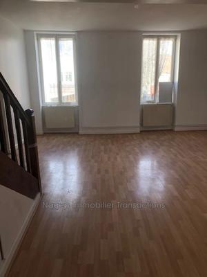 Appartement - 150 m² - 1 pièce
